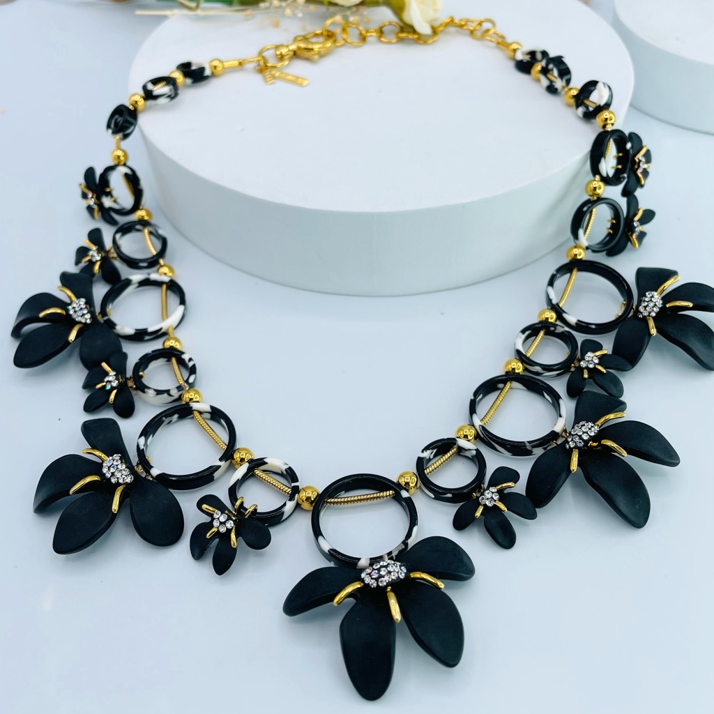 Lele Sadoughi Trumpet Lily Necklace Rv $ 425
